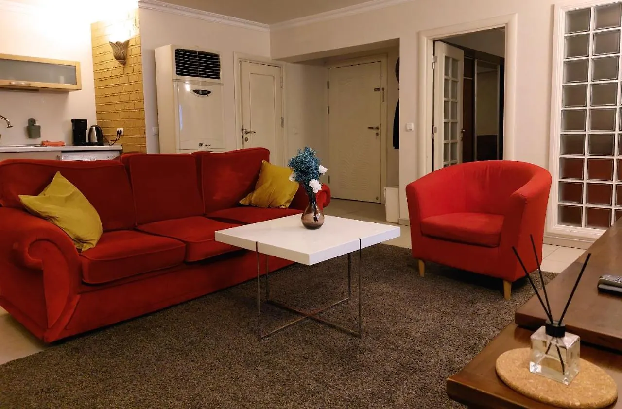 Spacious Apartment On Istiklal Avenue اسطنبول