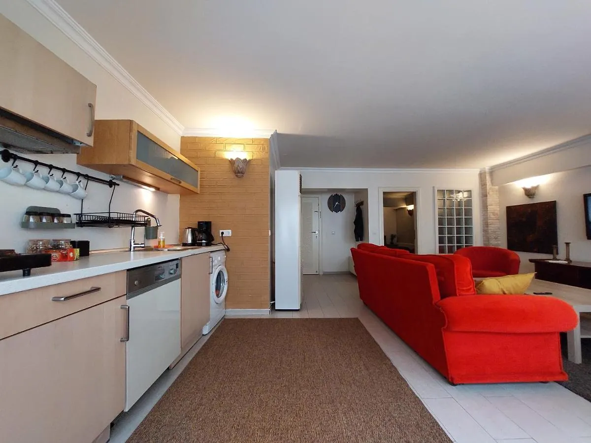 Spacious Apartment On Istiklal Avenue اسطنبول