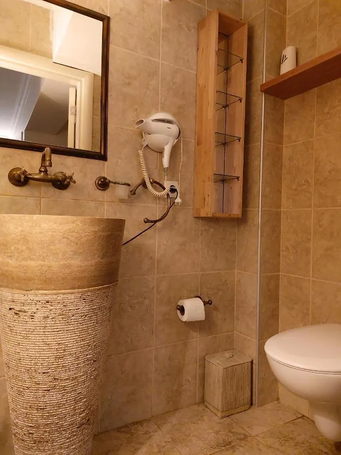 Spacious Apartment On Istiklal Avenue Istanbul